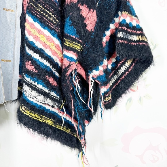 NEW Free People Running Wild Bohemian Fringe Poncho Black Lightning Combo M L - Picture 9 of 13